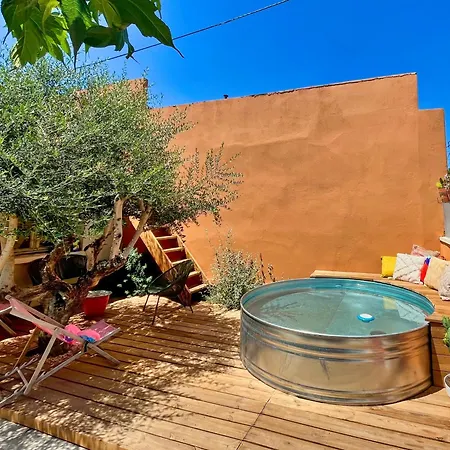 Maison De Familiale, Bel Exterieur, Piscine ! Villa