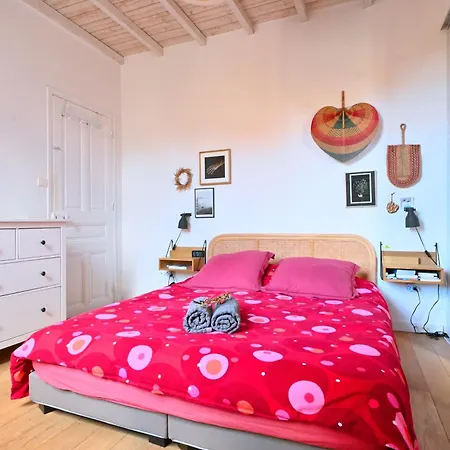 Maison De Familiale, Bel Exterieur, Piscine ! Villa